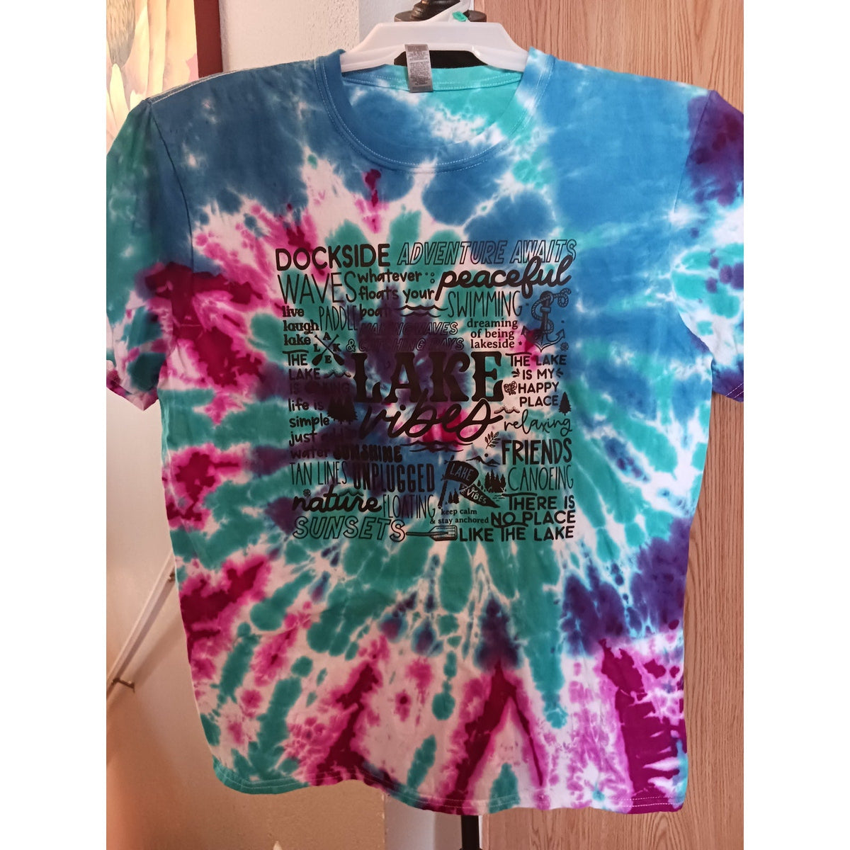 Lake Vibes Turquoise Spiral Tie Dye T-Shirt New Size L Large ***